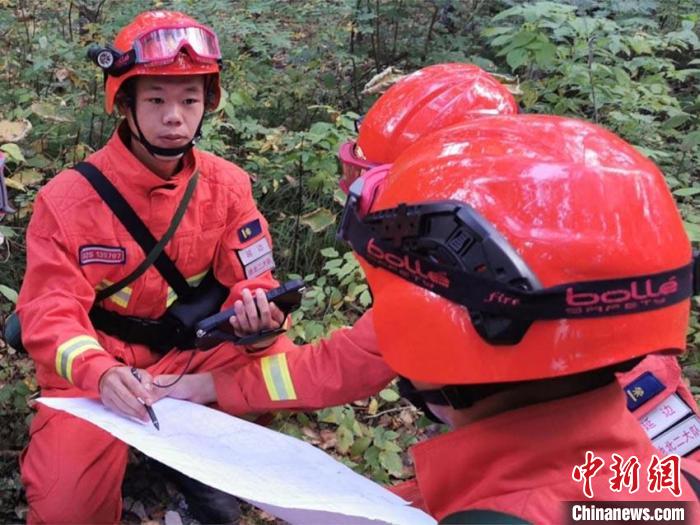 
北京空军总医院黄牛代挂号电话票贩子号贩子网上预约挂号,住院检查加快,【十年@每一个奋斗的你】“95后”年轻“火焰蓝”接过父辈使命守护长白林海