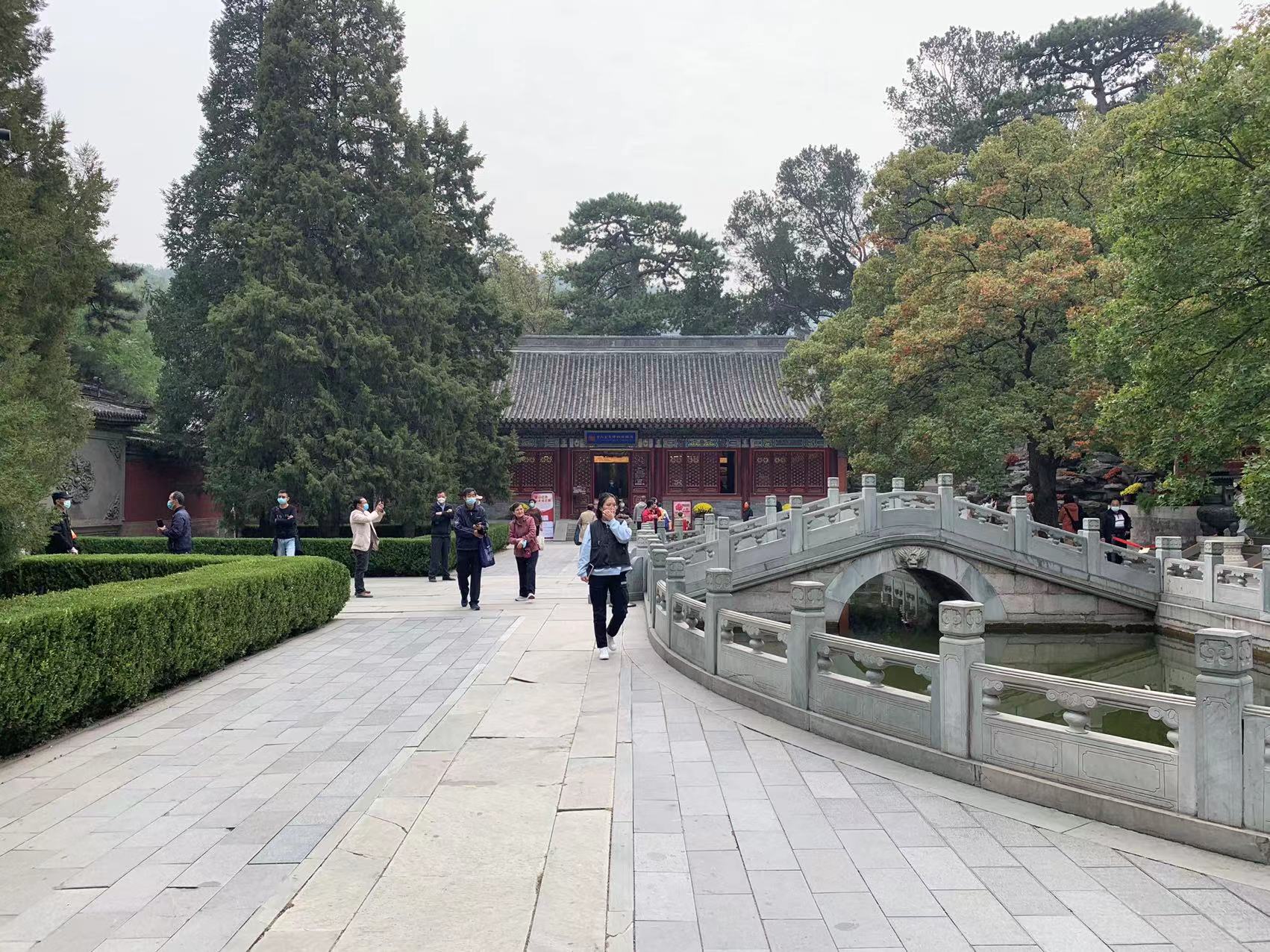 
北京阜外医院黄牛代挂号电话票贩子号贩子网上预约挂号,住院检查加快,下周末西山红叶进入最佳观赏期！十月底可看层林尽染