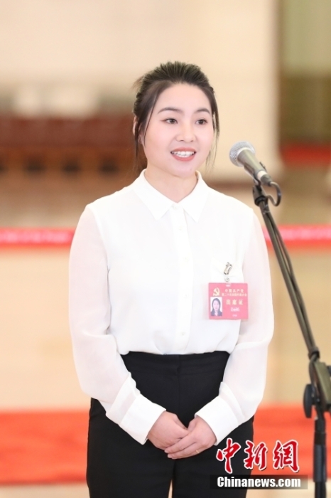 
南京各大医院黄牛代挂号电话票贩子号贩子网上预约挂号,住院检查加快,在“党代表通道”上看见中共的青春力量