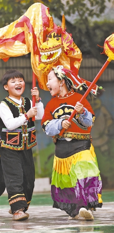 
广东省人民医院黄牛代挂号电话票贩子号贩子网上预约挂号,住院检查加快,满足人民日益增长的精神文化需求（新时代画卷·奋进十年）