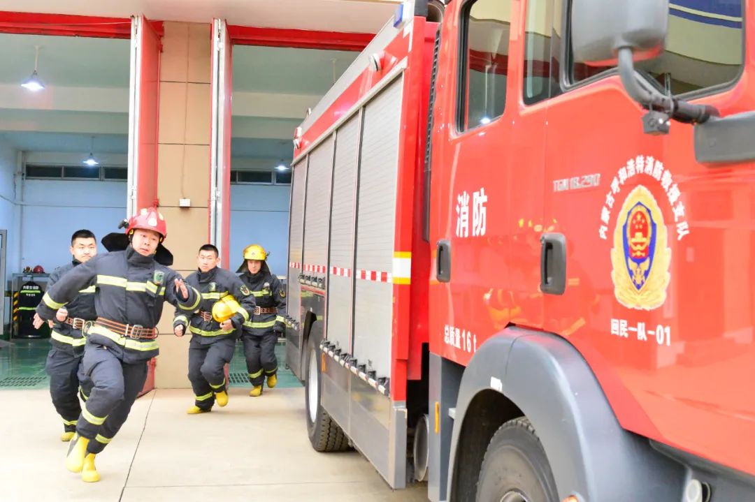 
中国中医科学院望京医院黄牛代挂号电话票贩子号贩子网上预约挂号,住院检查加快,这位90后消防员，成为党的二十大代表