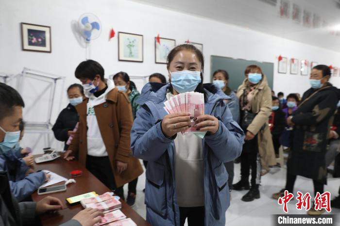 
长沙各大医院黄牛代挂号电话票贩子号贩子网上预约挂号,住院检查加快,【十年@每一个奋斗的你】蒙古族刺绣匠人：传统技艺开启“指尖幸福”生活