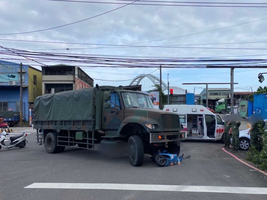 
北医三院黄牛代挂号电话票贩子号贩子网上预约挂号,住院检查加快,台媒：台湾一军用卡车撞上摩托车，一对母女伤重不治身亡