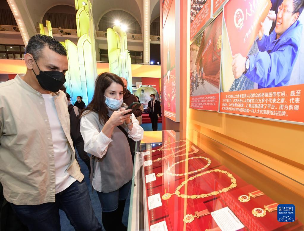 
重庆儿童医院黄牛代挂号电话票贩子号贩子网上预约挂号,住院检查加快,“中国取得的非凡成就令人钦佩！”——记外国嘉宾参观“奋进新时代”主题成就展