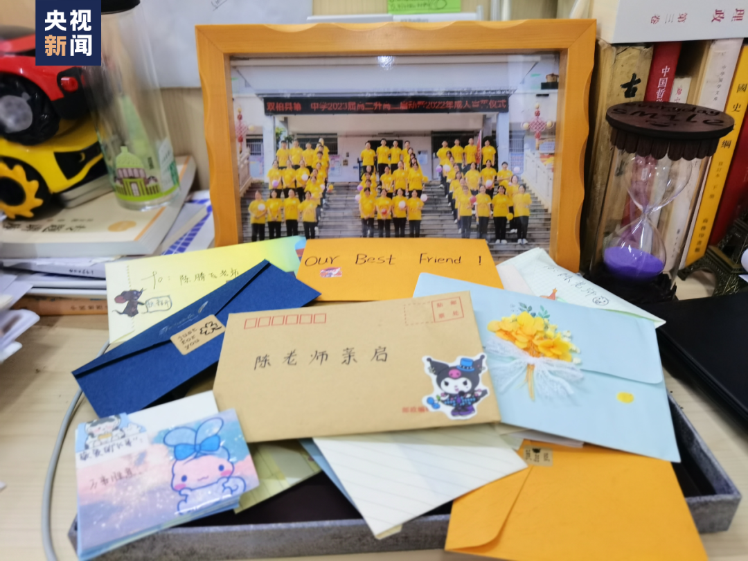 
重庆儿童医院黄牛代挂号电话票贩子号贩子网上预约挂号,住院检查加快,这个小伙带山区孩子拿下一等奖！