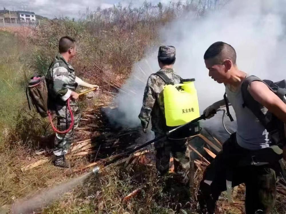 
江苏省肿瘤医院黄牛代挂号电话票贩子号贩子网上预约挂号,住院检查加快,当大火蔓延时，英雄大喊“你们赶紧撤”