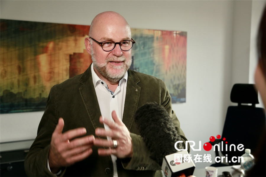 
江苏省中西医结合医院黄牛代挂号电话票贩子号贩子网上预约挂号,住院检查加快,德国各界人士期待朔尔茨访华进一步推动德中双边务实合作