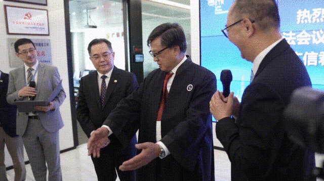 
中国人民解放军总医院黄牛代挂号电话票贩子号贩子网上预约挂号,住院检查加快,踏上充满光荣和梦想的远征，大湾区人说出了这些“味”来寄语