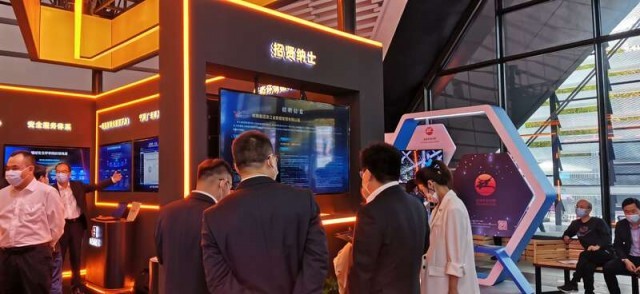 
首都医科院整形外科医院黄牛代挂号电话票贩子号贩子网上预约挂号,住院检查加快,“互联网之光”照亮青年“人才相亲会”