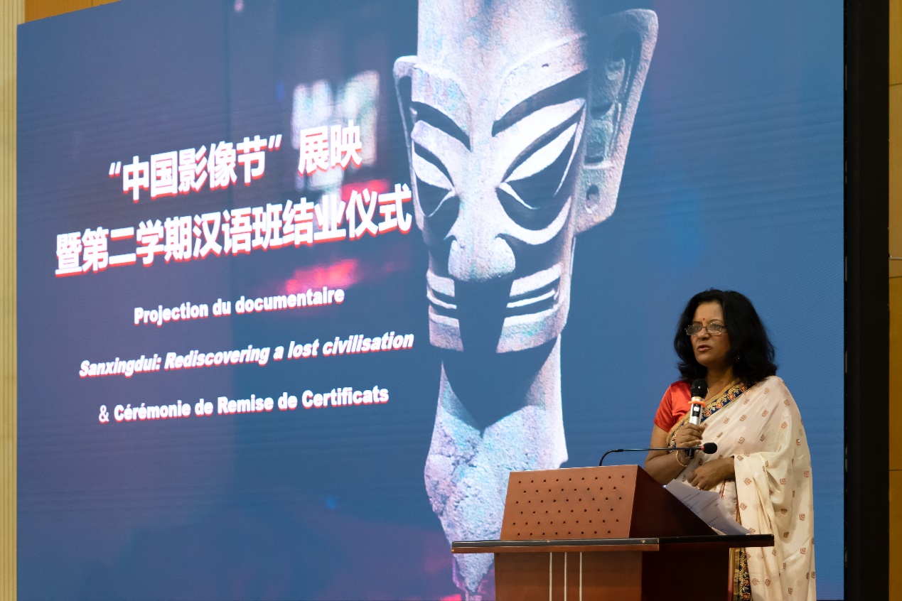 
首都医科大学附属北京同仁医院黄牛代挂号电话票贩子号贩子网上预约挂号,住院检查加快,毛里求斯中国文化中心举办“中国影像节”展映活动暨汉语班结业典礼