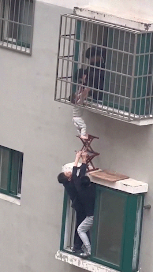 
首都医科大学附属儿童医院黄牛代挂号电话票贩子号贩子网上预约挂号,住院检查加快,这一幕，看得让人揪心！