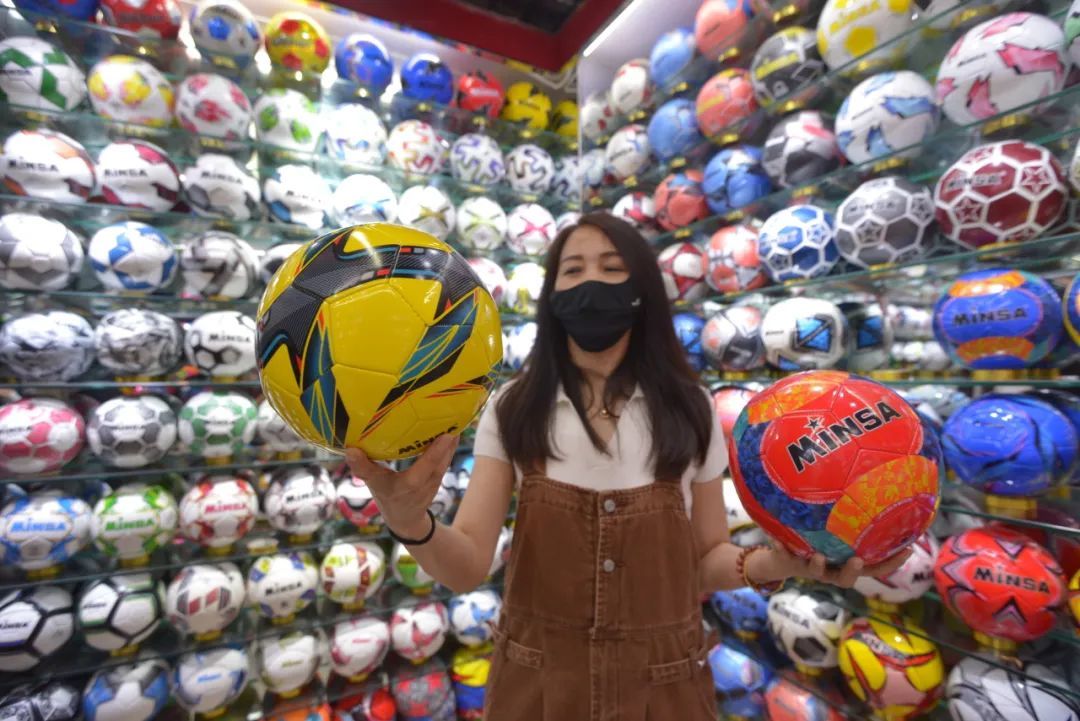 
江苏省肿瘤医院黄牛代挂号电话票贩子号贩子网上预约挂号,住院检查加快,50天赶工10万个足球！“义乌代表队”进军世界杯