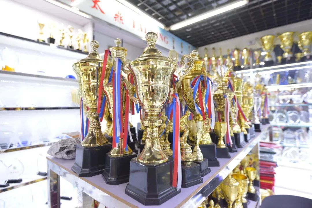 
江苏省肿瘤医院黄牛代挂号电话票贩子号贩子网上预约挂号,住院检查加快,50天赶工10万个足球！“义乌代表队”进军世界杯