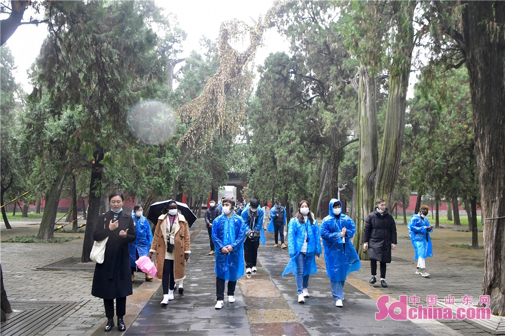 
广州中山三医院黄牛代挂号电话票贩子号贩子网上预约挂号,住院检查加快,In pics: International online influencers explore the charm