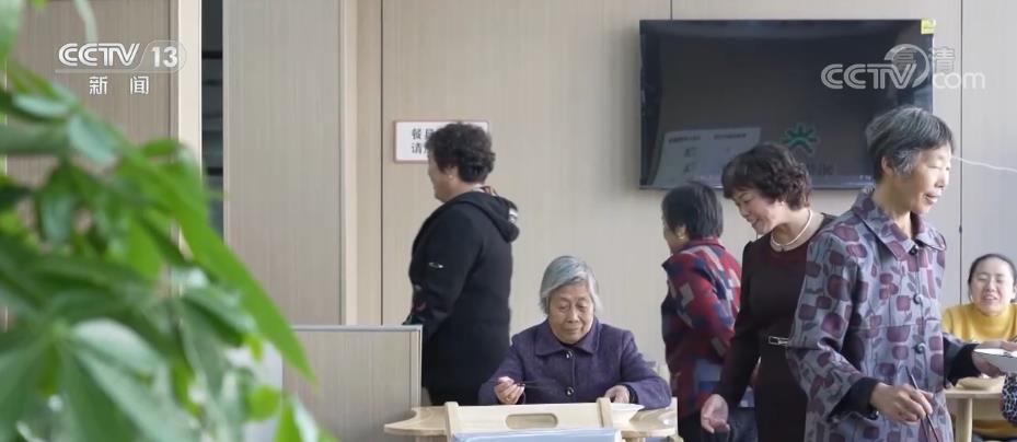 
北京北大口腔医院黄牛代挂号电话票贩子号贩子网上预约挂号,住院检查加快,打通便民生活“最后一公里” 各地探索多种社区食堂模式