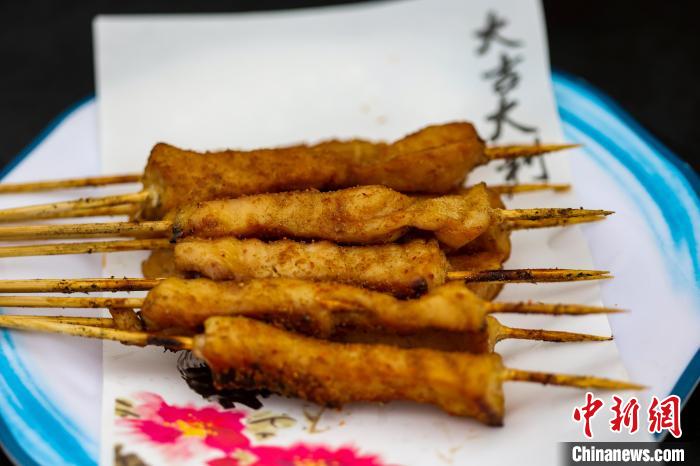 
首都医科院整形外科医院黄牛代挂号电话票贩子号贩子网上预约挂号,住院检查加快,一桌“全鱼宴”见证河北衡水湖渔民生活变迁