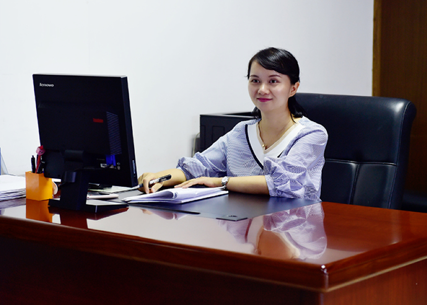 
沈阳各大医院黄牛代挂号电话票贩子号贩子网上预约挂号,住院检查加快,受助者→奉献者！“大眼睛”女孩的故事太感人