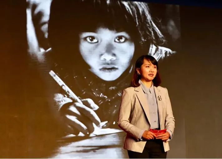 
沈阳各大医院黄牛代挂号电话票贩子号贩子网上预约挂号,住院检查加快,受助者→奉献者！“大眼睛”女孩的故事太感人