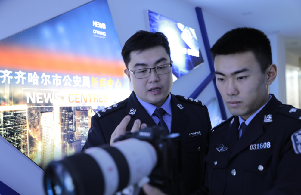 
空军特色医学中心黄牛代挂号电话票贩子号贩子网上预约挂号,住院检查加快,“00后”请出列！