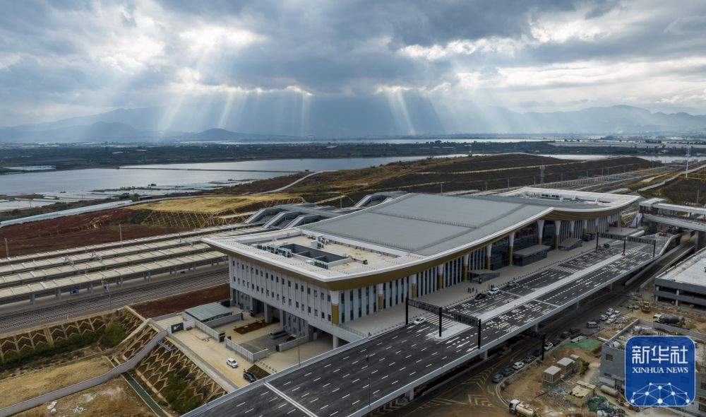 
北京儿童医院黄牛代挂号电话票贩子号贩子网上预约挂号,住院检查加快,云南弥蒙高铁建设进展顺利