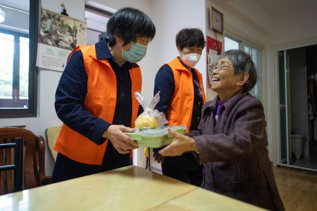 
北医三院黄牛代挂号电话票贩子号贩子网上预约挂号,住院检查加快,新时代新征程新伟业丨“时间银行”里的“银龄”互助