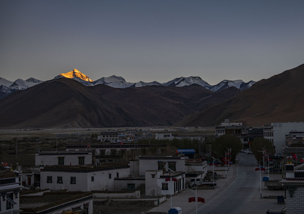 
江苏省人民医院黄牛代挂号电话票贩子号贩子网上预约挂号,住院检查加快,新华全媒+丨 雪域高原上的足球场