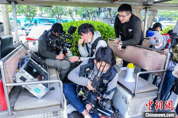 
天津各大医院黄牛代挂号电话票贩子号贩子网上预约挂号,住院检查加快,香港青年大湾区的电影梦：用镜头记录时光