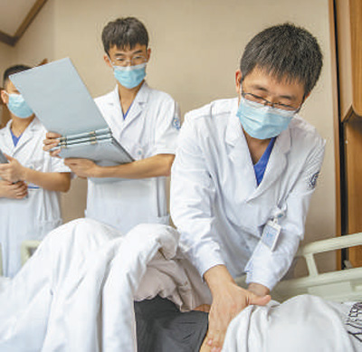 
南京各大医院黄牛代挂号电话票贩子号贩子网上预约挂号,住院检查加快,推动亚太地区实现包容和可持续增长