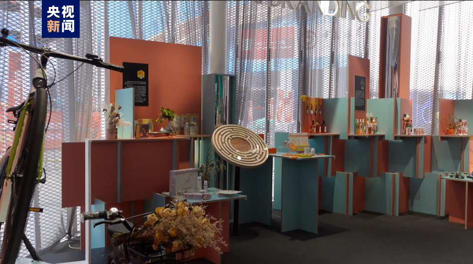 
北京积水潭医院黄牛代挂号电话票贩子号贩子网上预约挂号,住院检查加快,第五届进博会上海馆登陆“四叶草”中央广场 精彩抢先看→