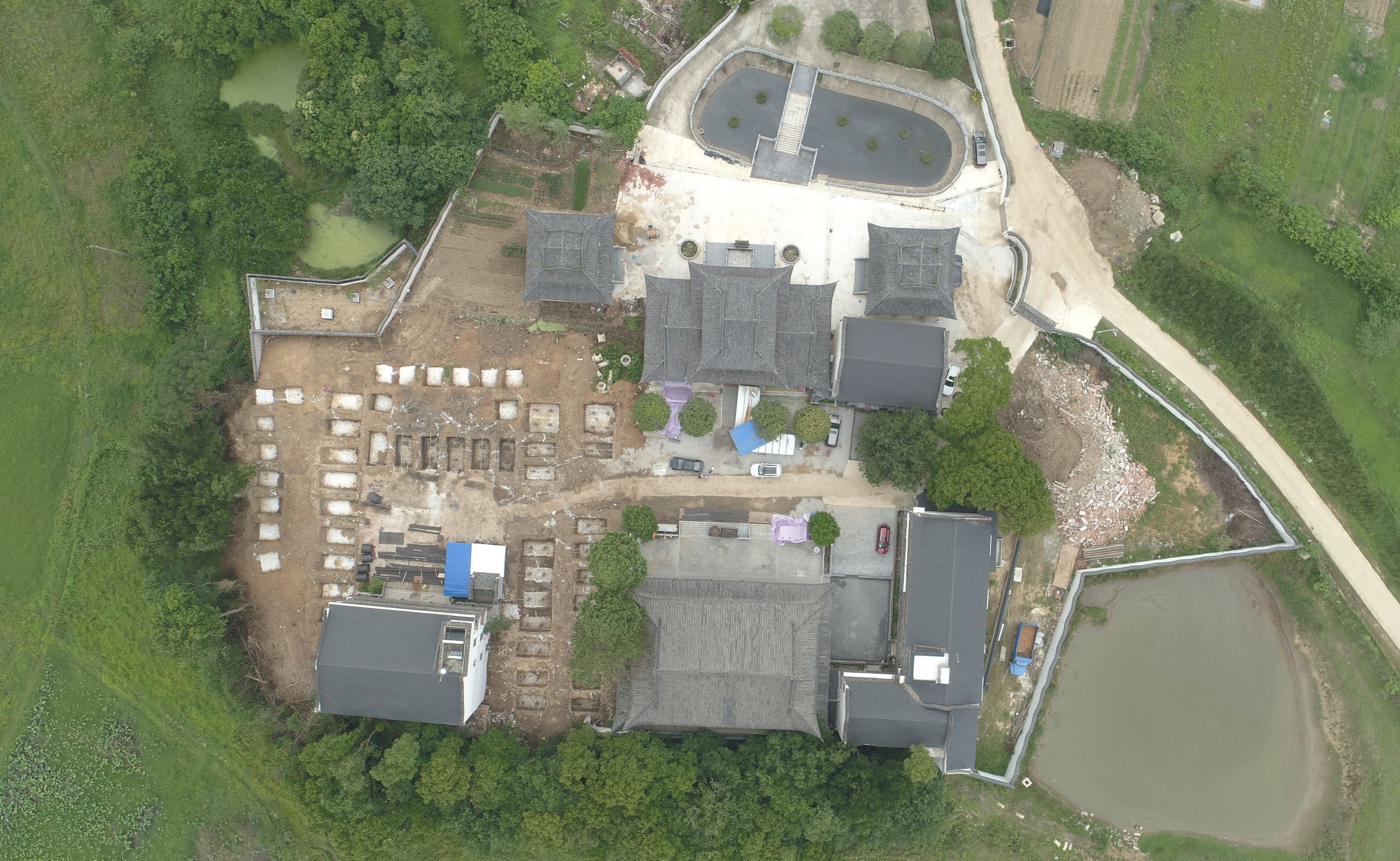 
杭州各大医院黄牛代挂号电话票贩子号贩子网上预约挂号,住院检查加快,武汉发现“西周环壕遗址群”