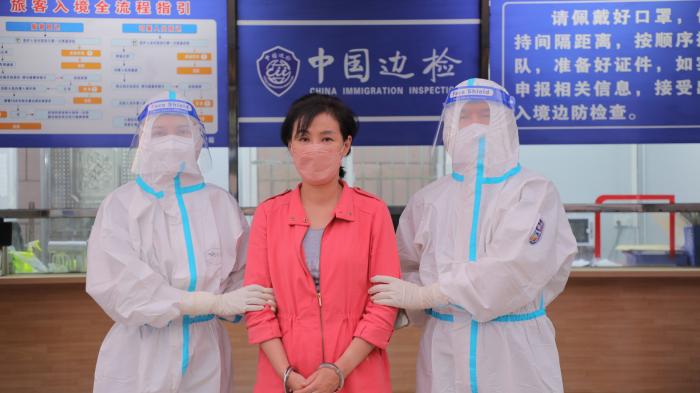 
中国中医科学院广安门医院黄牛代挂号电话票贩子号贩子网上预约挂号,住院检查加快,“红通人员”屈健玲被缉捕遣返回国