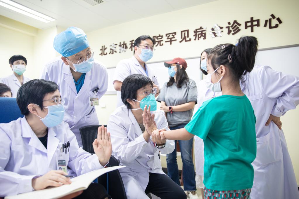 
长沙各大医院黄牛代挂号电话票贩子号贩子网上预约挂号,住院检查加快,提高罕见病知晓率 我国不断完善罕见病诊疗协作网