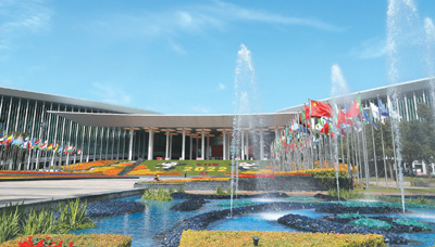 
天津肿瘤医院黄牛代挂号电话票贩子号贩子网上预约挂号,住院检查加快,第五届中国国际进口博览会如期举行 “四叶草”再迎四方客