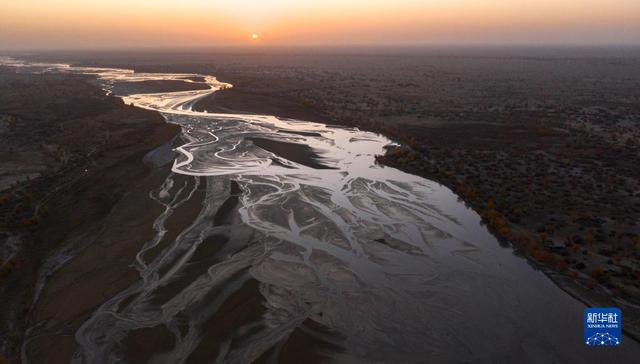 
湖南中医附一医院黄牛代挂号电话票贩子号贩子网上预约挂号,住院检查加快,新华全媒+｜新疆：“三山两盆”孕育湿地之美