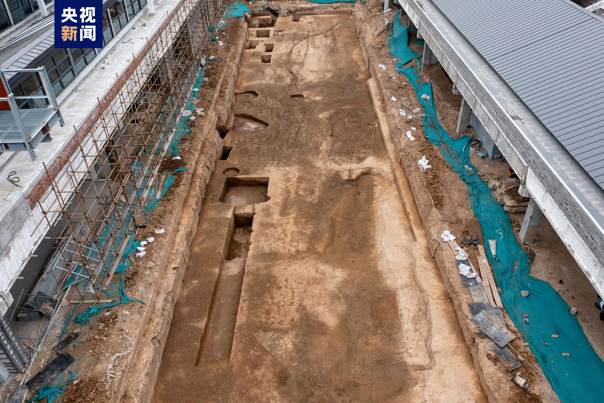 
南京各大医院黄牛代挂号电话票贩子号贩子网上预约挂号,住院检查加快,安阳殷墟新发现大型道路 洹河北岸道路系统初现