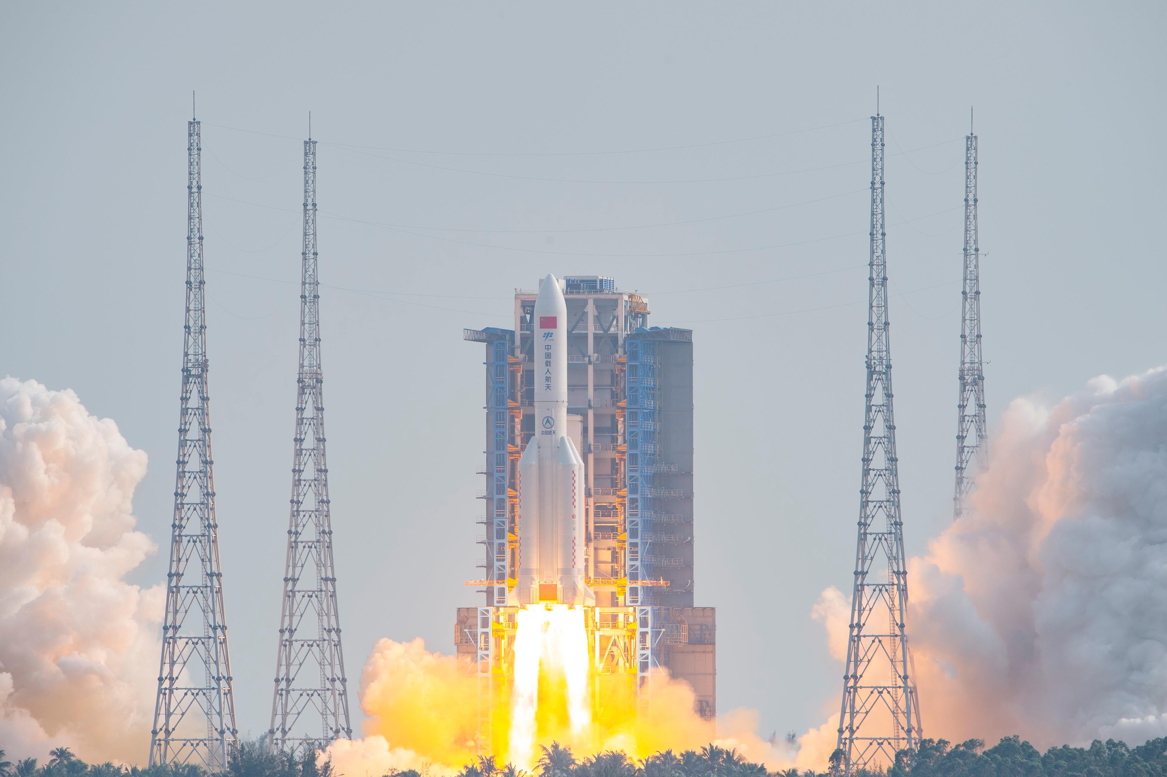 
江苏省中医院黄牛代挂号电话票贩子号贩子网上预约挂号,住院检查加快,新征程号角丨坚持三个“第一”，迈向创新型国家前列