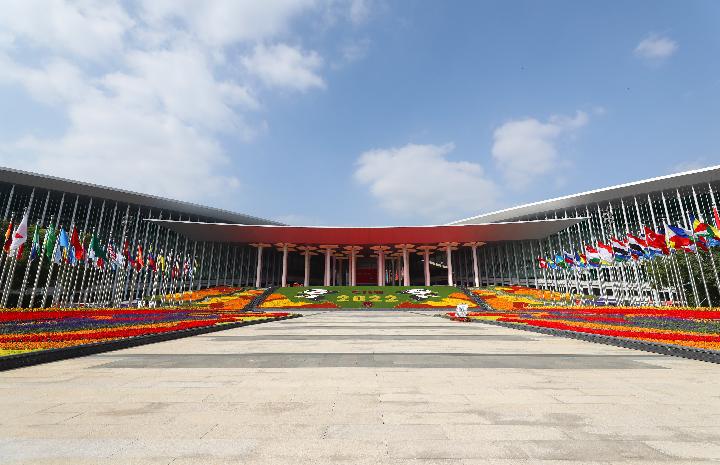 
上海肿瘤医院黄牛代挂号电话票贩子号贩子网上预约挂号,住院检查加快,跨国公司何以对中国情有独钟