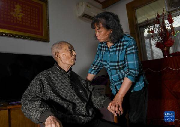 
中山二院黄牛代挂号电话票贩子号贩子网上预约挂号,住院检查加快,2022南京大屠杀幸存者影像册