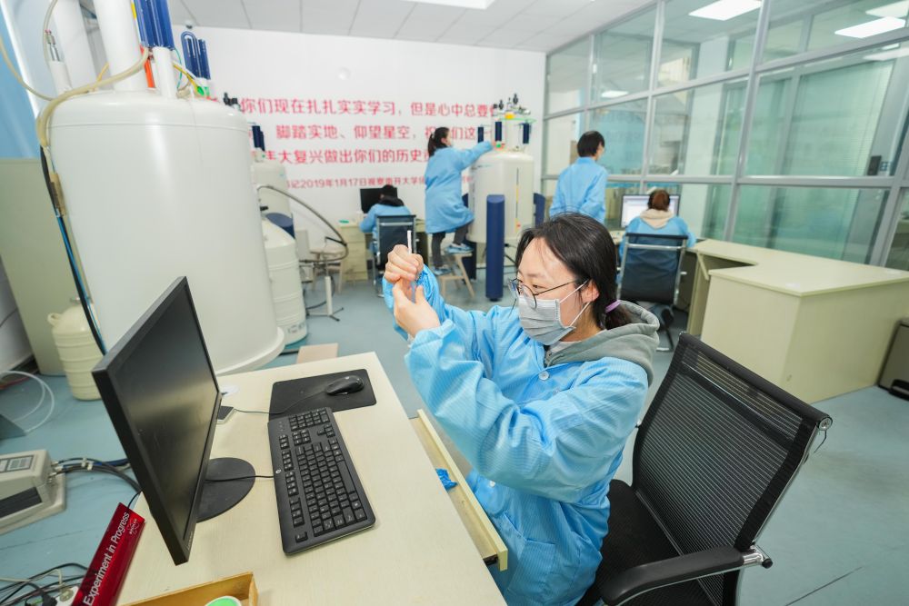 
浙江第一医院黄牛代挂号电话票贩子号贩子网上预约挂号,住院检查加快,新时代新征程新伟业 | 科技创新路上，他们加快脚步