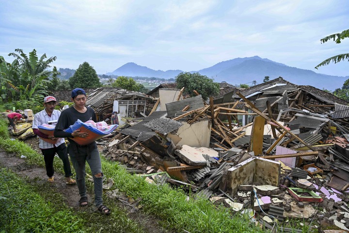 
上海各大医院黄牛代挂号电话票贩子号贩子网上预约挂号,住院检查加快,特稿：波翻浪涌 奋楫前行——回眸2022年的世界