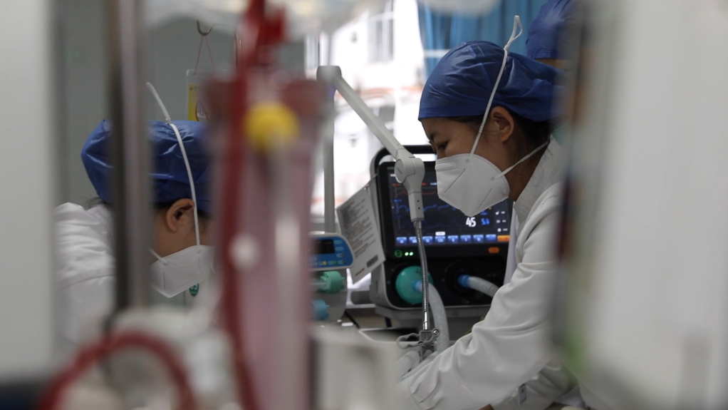 
首都医科院整形外科医院黄牛代挂号电话票贩子号贩子网上预约挂号,住院检查加快,新华全媒+｜新华社记者探访危急重症救治一线