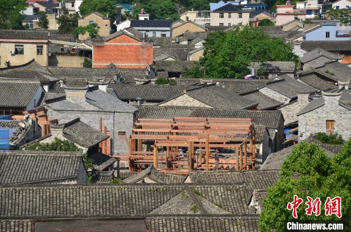 
广州口腔医院黄牛代挂号电话票贩子号贩子网上预约挂号,住院检查加快,“由东到东”的台青“登陆”故事：一杯咖啡收获爱情事业