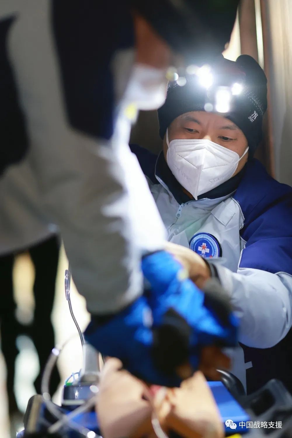 
上海仁济医院黄牛代挂号电话票贩子号贩子网上预约挂号,住院检查加快,航天新征程｜备战备勤八个月 神舟医疗救护队准备好了！