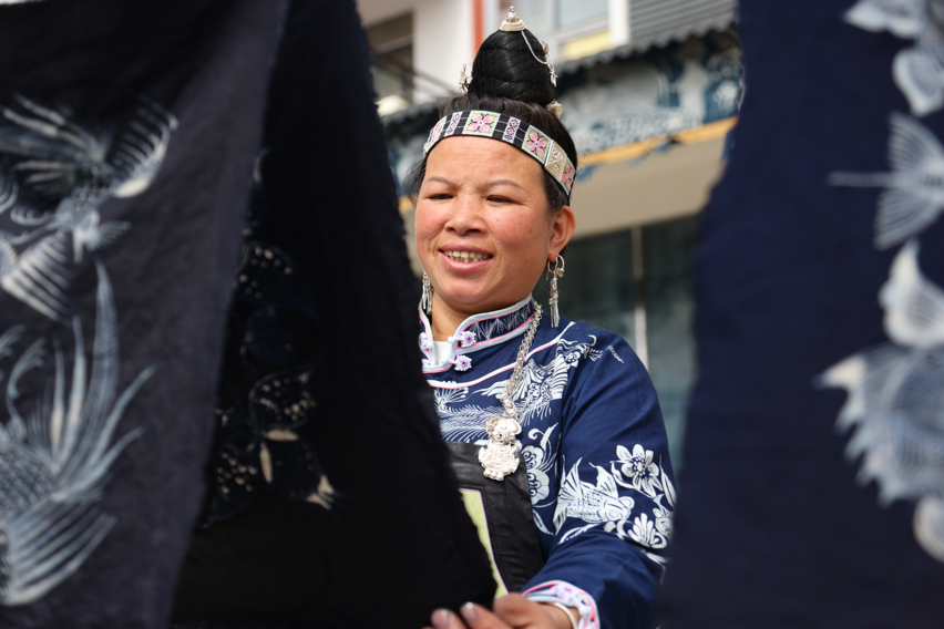 
代挂姜玉武的号黄牛代挂号电话票贩子号贩子网上预约挂号,住院检查加快,靛蓝色的传承：非遗手艺让她们走得更远