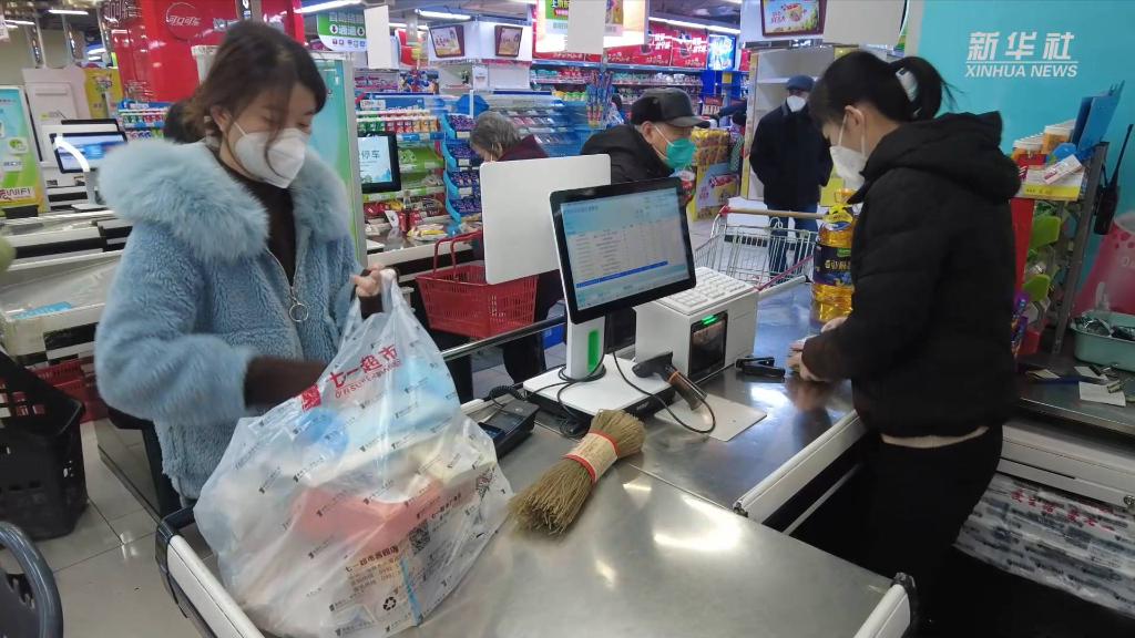 
南京金陵医院黄牛代挂号电话票贩子号贩子网上预约挂号,住院检查加快,新华全媒+｜新疆乌鲁木齐复工复产见闻
