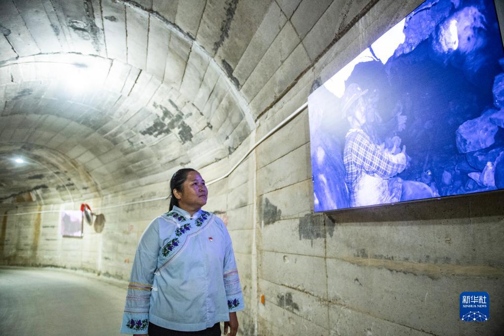 
东部战区总医院黄牛电话,住院检查加快新时代中国调研行·非凡十年看优势｜举国同心 合力攻坚——从贵州打赢脱贫攻坚战看中国特色社会主义制度优势
