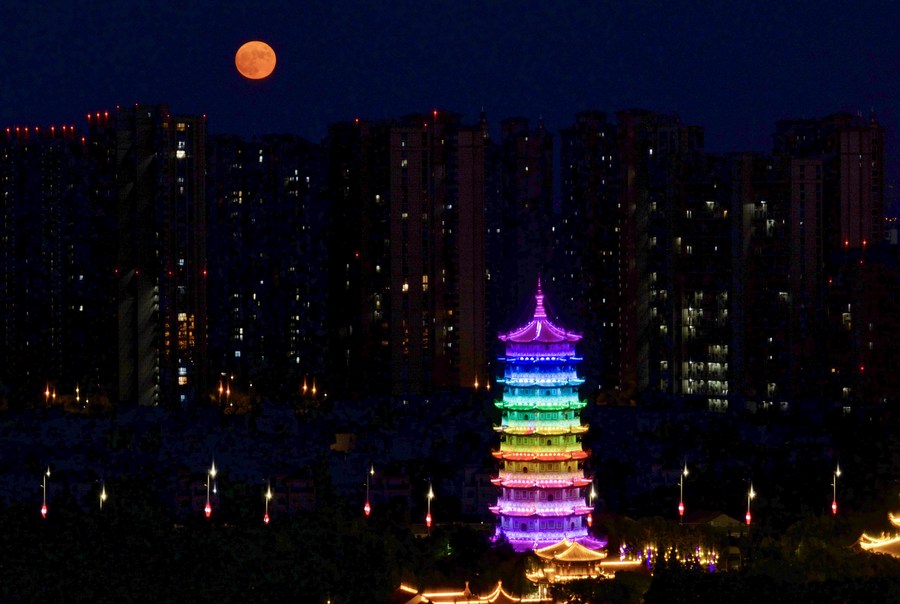 
天津眼科医院黄牛跑腿挂号,住院检查加快Cultural events held nationwide to celebrate Mid-Autumn Fest