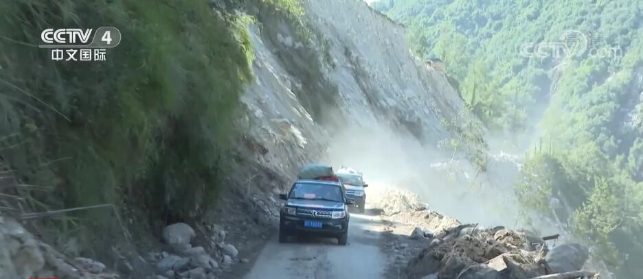 
江苏省中西医结合医院黄牛代挂号,住院检查加快四川泸定震后交通通信逐步恢复 群众生活得到保障