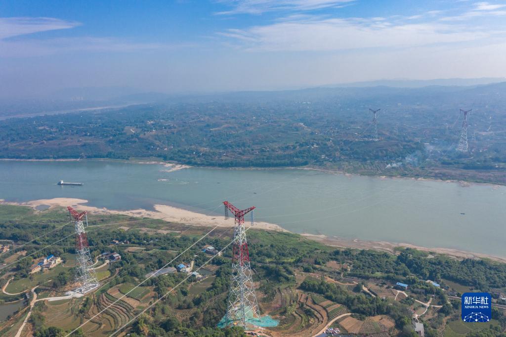 
上海胸科医院黄牛跑腿挂号,住院检查加快“西电东送”大动脉 特高压白浙线在渝顺利跨越长江