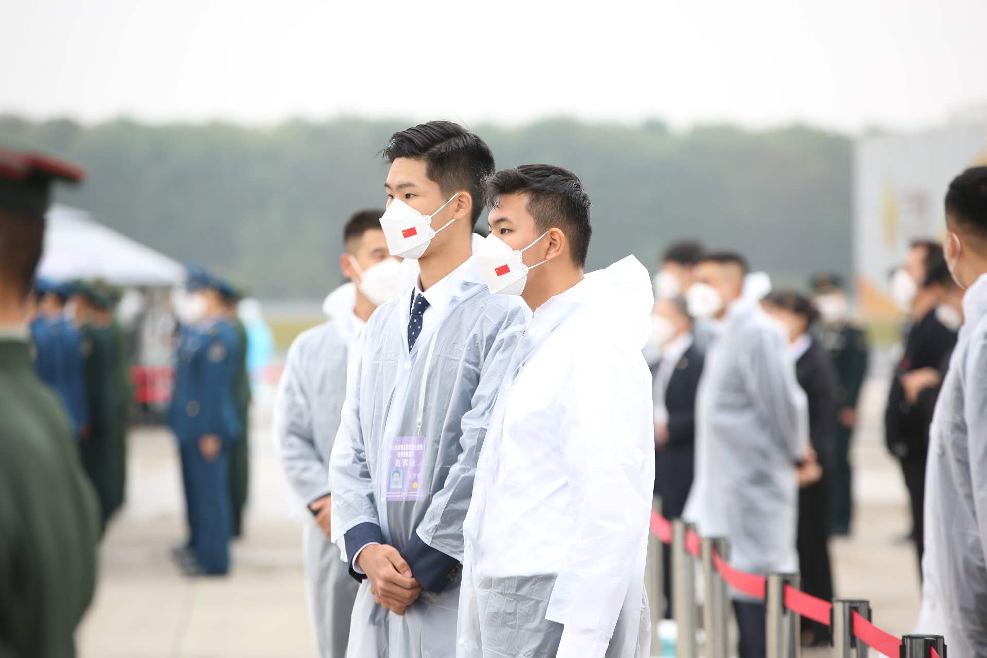 
天津血液研究所黄牛代挂号电话票贩子号贩子网上预约挂号,住院检查加快,英烈迎回仪式首有香港学生参加 两代“少年”跨时空传爱国情